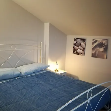 Elena Apartamento Abbadia Lariana
